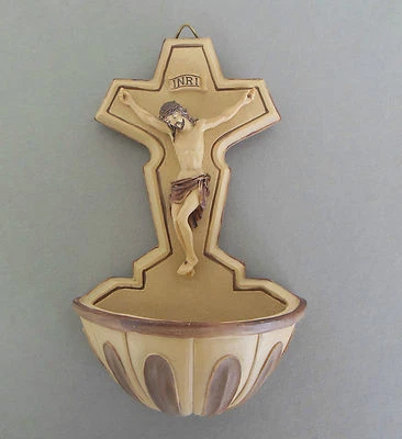WANDERA Weihwasserkessel Christus am Kreuz 13 cm hoch Jesus Christus Polyresin