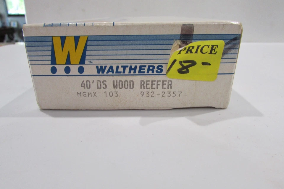 HO Scale Walthers 932-2357 40' DS Wood Reefer MGMX 103 - Image 2 of 2
