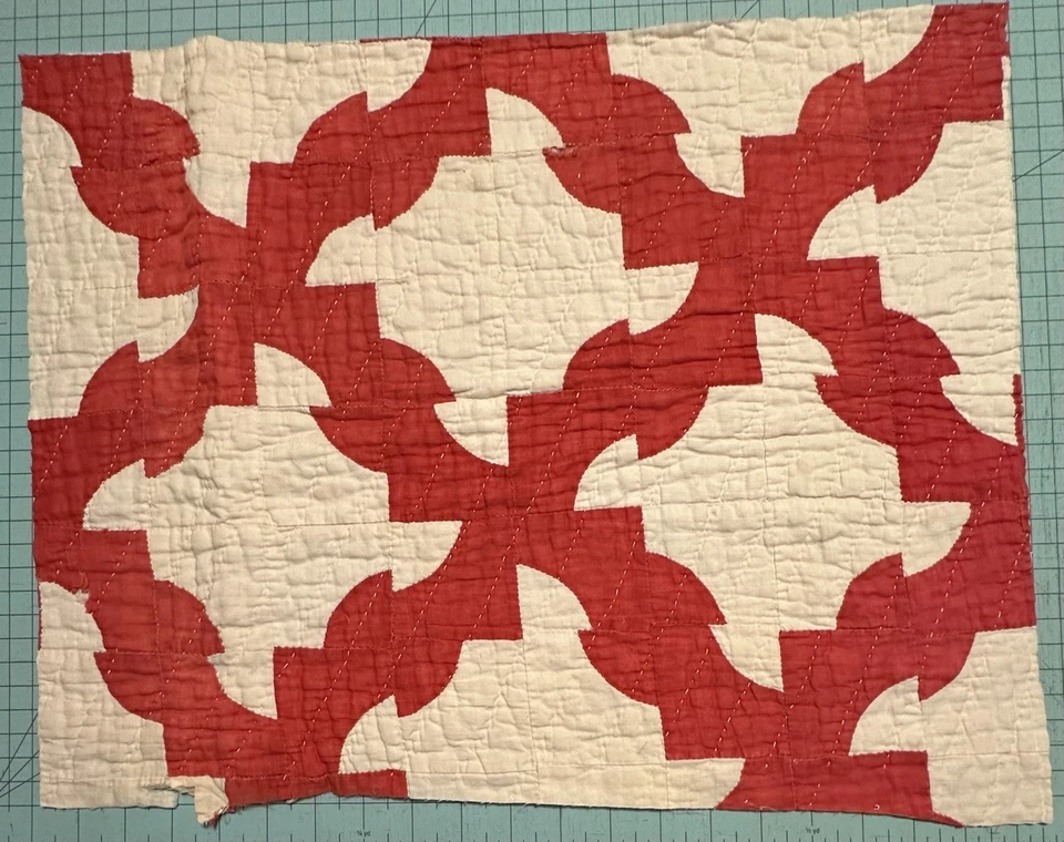 Vintage Cutter Quilt Piece Drunkards Path 16” x 20” Red And Beige #3 - Image 2 of 4