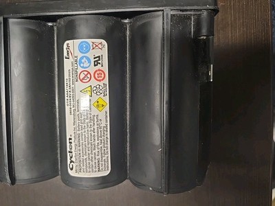 Otis 0859-0024 6 Volt 8.0 AH Monobloc Battery-Enersys Cyclon Non-Spillable