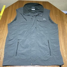 Columbia Mens XL Fishing Hunting Green Vest Omni-Shade Multi-Pockets