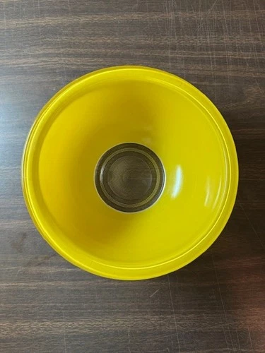 Vintage 1.5 Liter Pyrex Mixing Bowl Yellow Clear Bottom #323