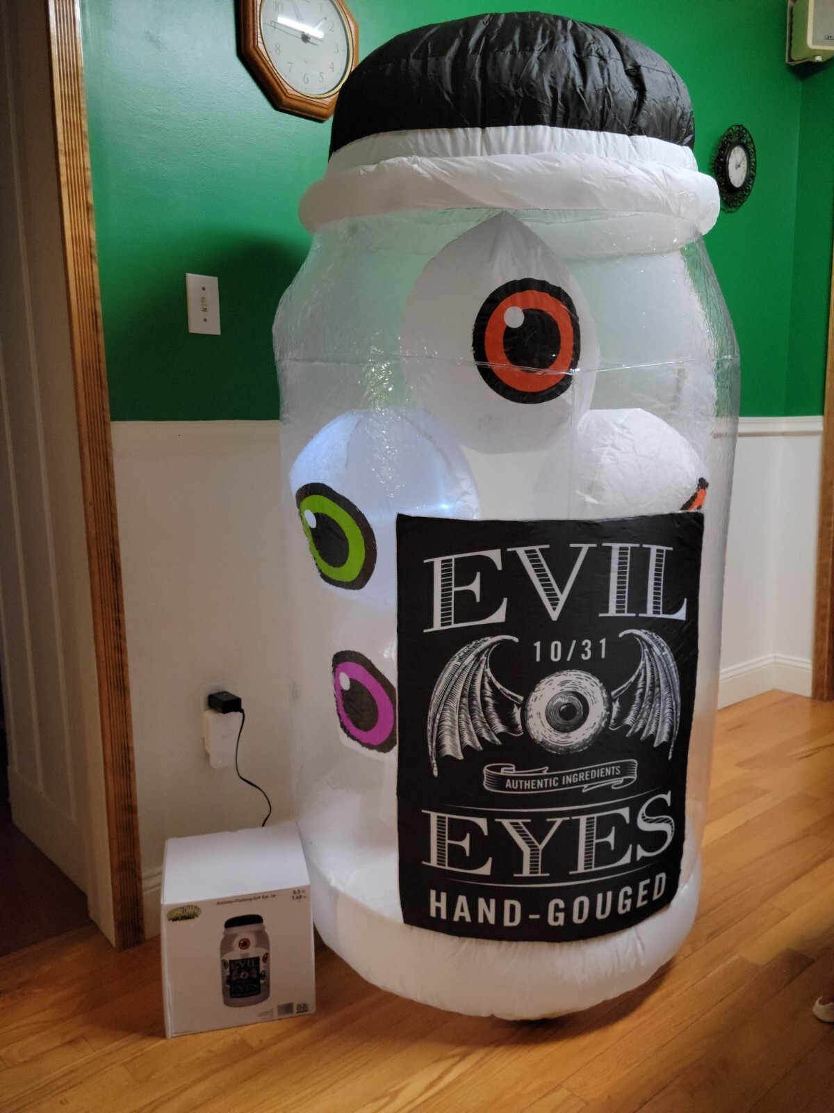 Gemmy 224440 Airblown Inflatable Jar of Evil Eyes with Flashing Lights ...