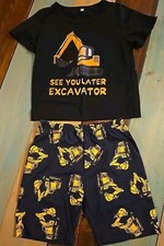 Boy's 2 Piece Shorts  T Shirt Set Size 4-5