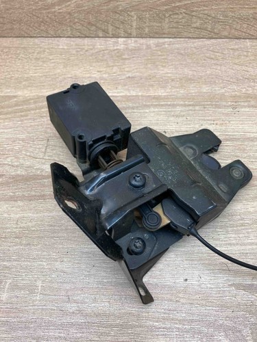 8168892 8232520 With Cover BMW E39 Series Trunk Tailgate Lock Mechanism Actuator - Picture 3 of 7
