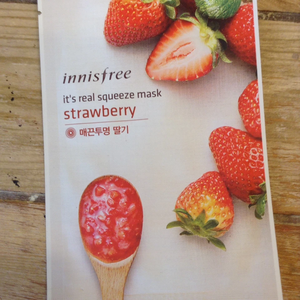 Innisfree Its A Real Squeeze Face Mask Lot Of 3 Honey Aloe & Strawberry NEW - Image 4 of 4
