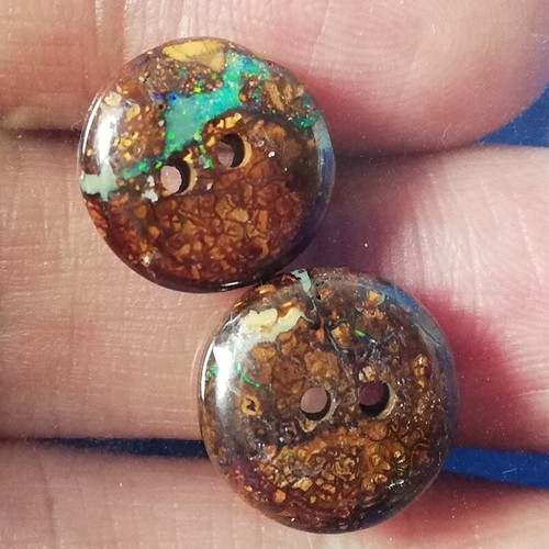Impressive 2PCE buttons 13.35CT +VID Queensland Boulder Opal Polished - Imagen 4 de 6