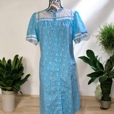 Vintage Women  s Small Robe House Dress Snap Front Duster Patio Lounger