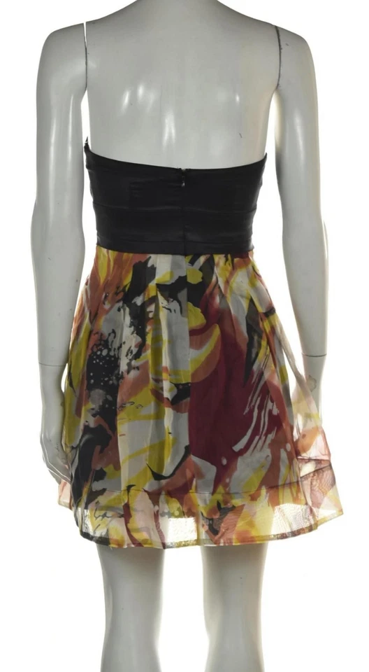 Vestido Rubber Ducky para mujer talla 2 negro estampado calce y acampanado sin tirantes por encima de la rodilla Foto 2 de 4