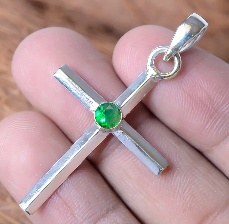 Collar Cruz Plata Esterlina 925 Piedras Preciosas Diópsido Regalo Para Niño Navidad Foto 2 de 4
