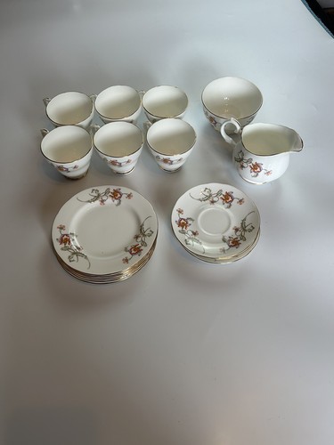 Juego de té vintage parte duquesa 19 piezas 6 tazas 5 platos platillos buen estado - Imagen 9 de 12