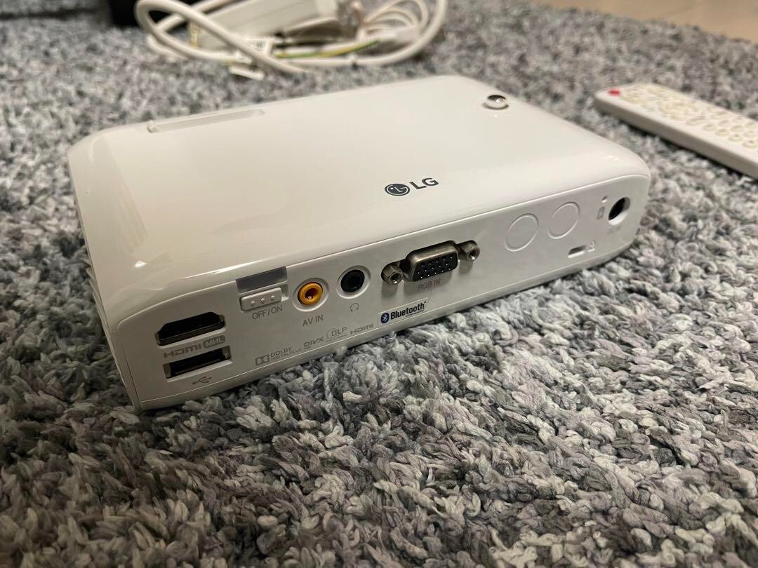 LG CineBeamDLPプロジェクター PH550G中古 Yahoo!オークション -「lg ph550g」の落札相場・落札価格