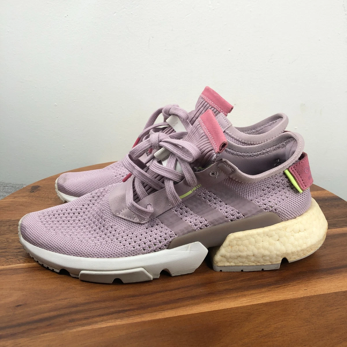 Adidas shop pod 2.0
