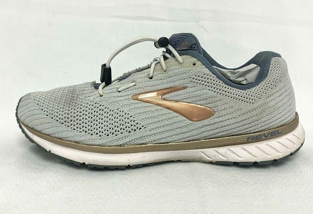 brooks revel 3 women