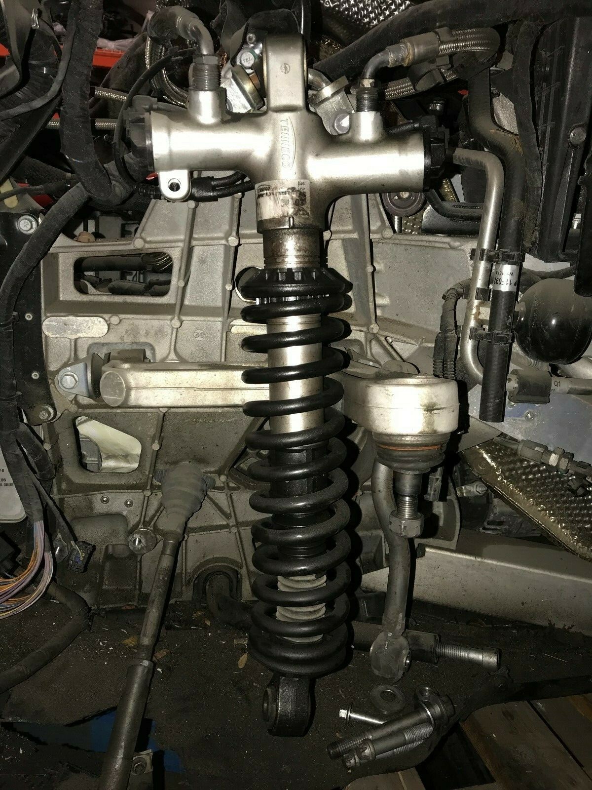 MCLAREN MP4-12C REAR RIGHT PASSENGER SIDE SHOCK ABSORBER OEM 