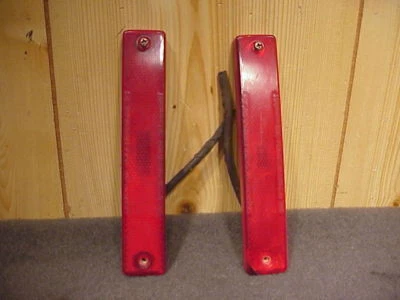 JUEGO DE LUCES MARCADORAS LATERALES TRASERAS DERECHA Y DERECHA MITSUBISHI GALANT 94 95 96 97 98 1994-1998 OE Foto 2 de 4