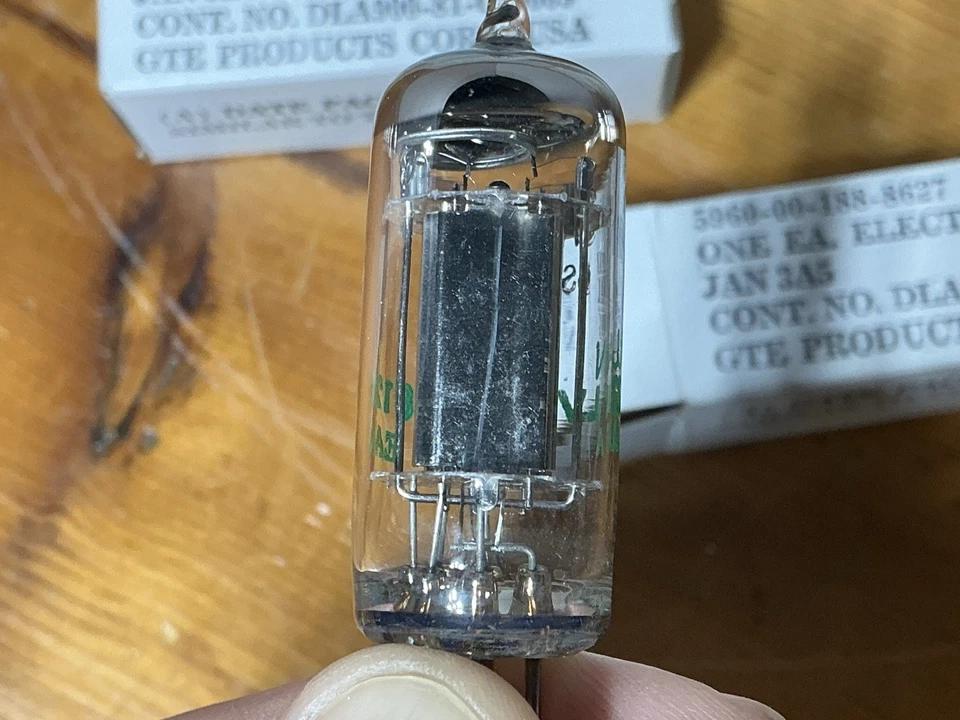 10 NOS JAN-3A5 SYLVANIA Electron Vacuum Tube Black Plate 1981 Date Match & BOXES - Image 3 of 4