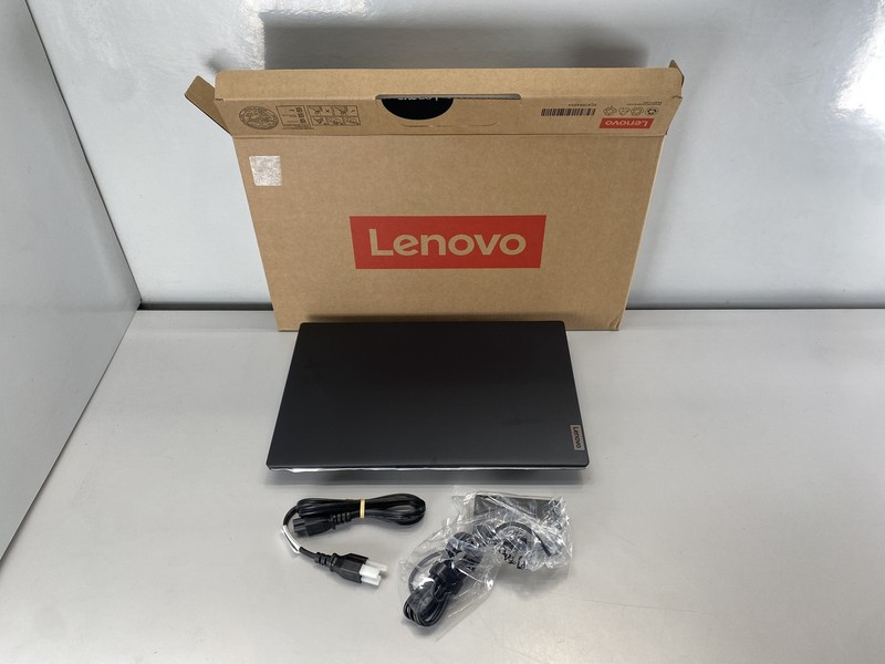 Lenovo Laptop V15 G4 AMN 15.6" AMD Ryzen 3 7320U 256GB- Black