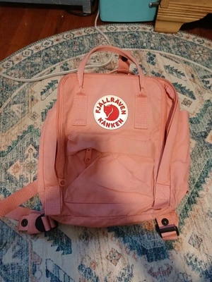 Fjällräven Kånken Mini Backpack Pink - Image 1 of 4