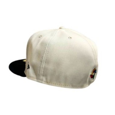 New Era WBC Japan Samurai Hat 59FIFTY Cream Navy Size 7 3/4