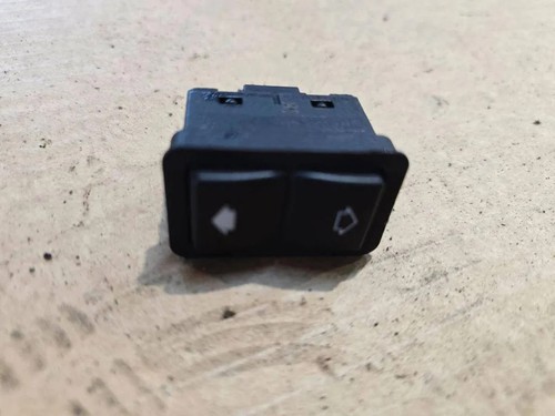 BMW 5 Touring E39 Fensterheber Schalter Vorne links 8368974 3.00 33962346