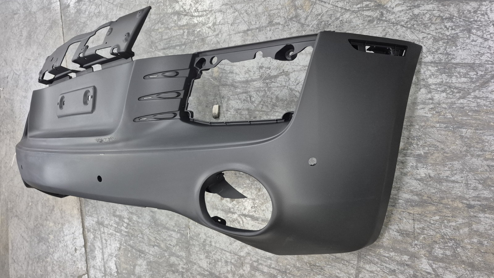 2014 2015 AUDI R8 REAR BUMPER COVER OEM
