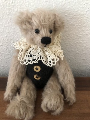 Barton s Creek Collection Lenore DeMent Bear Meal tap Joints Gund 2000