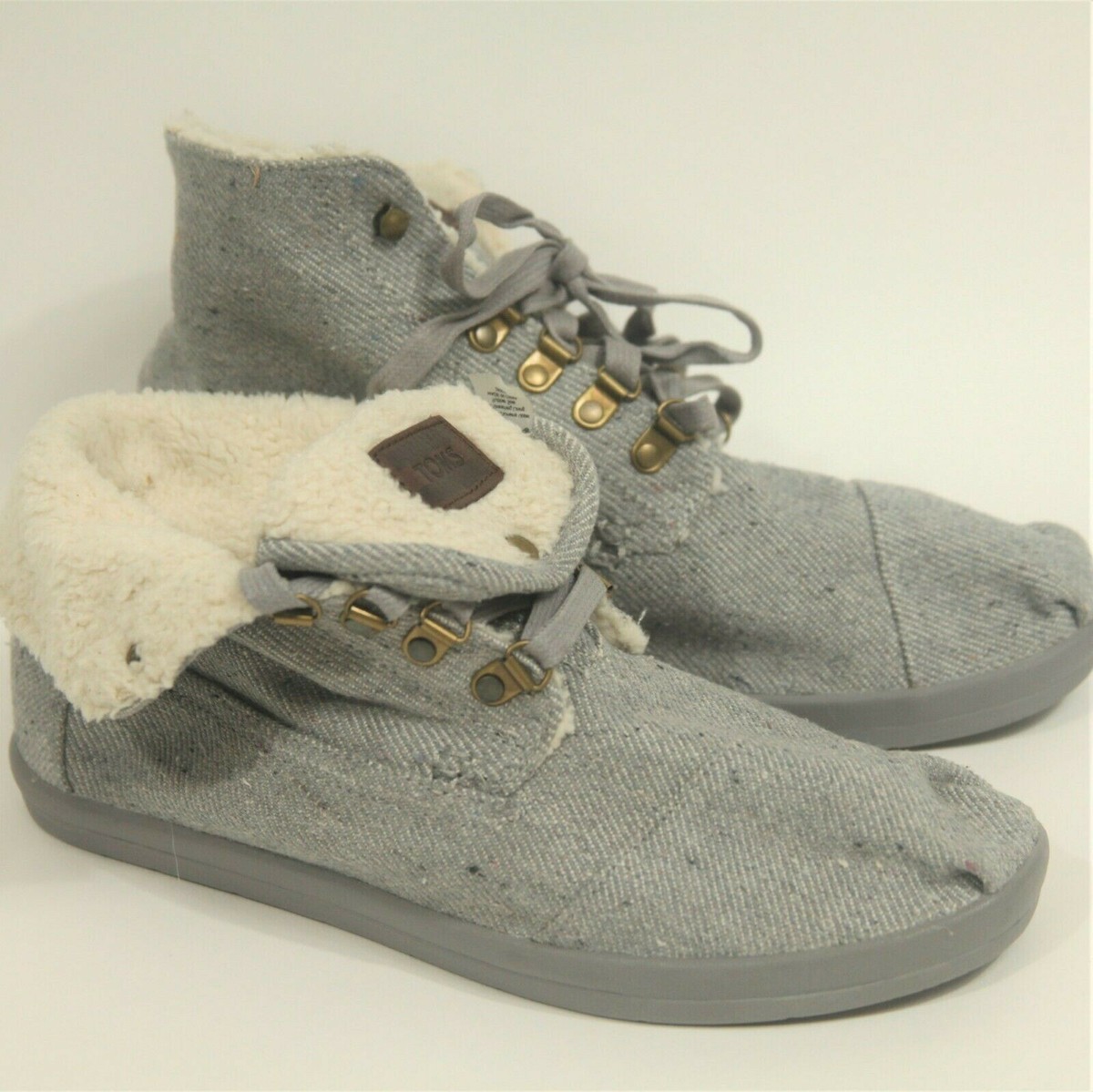 Toms Gray Chukka Boots Cotton/Hemp uppers Faux Shearing  display picture 1
