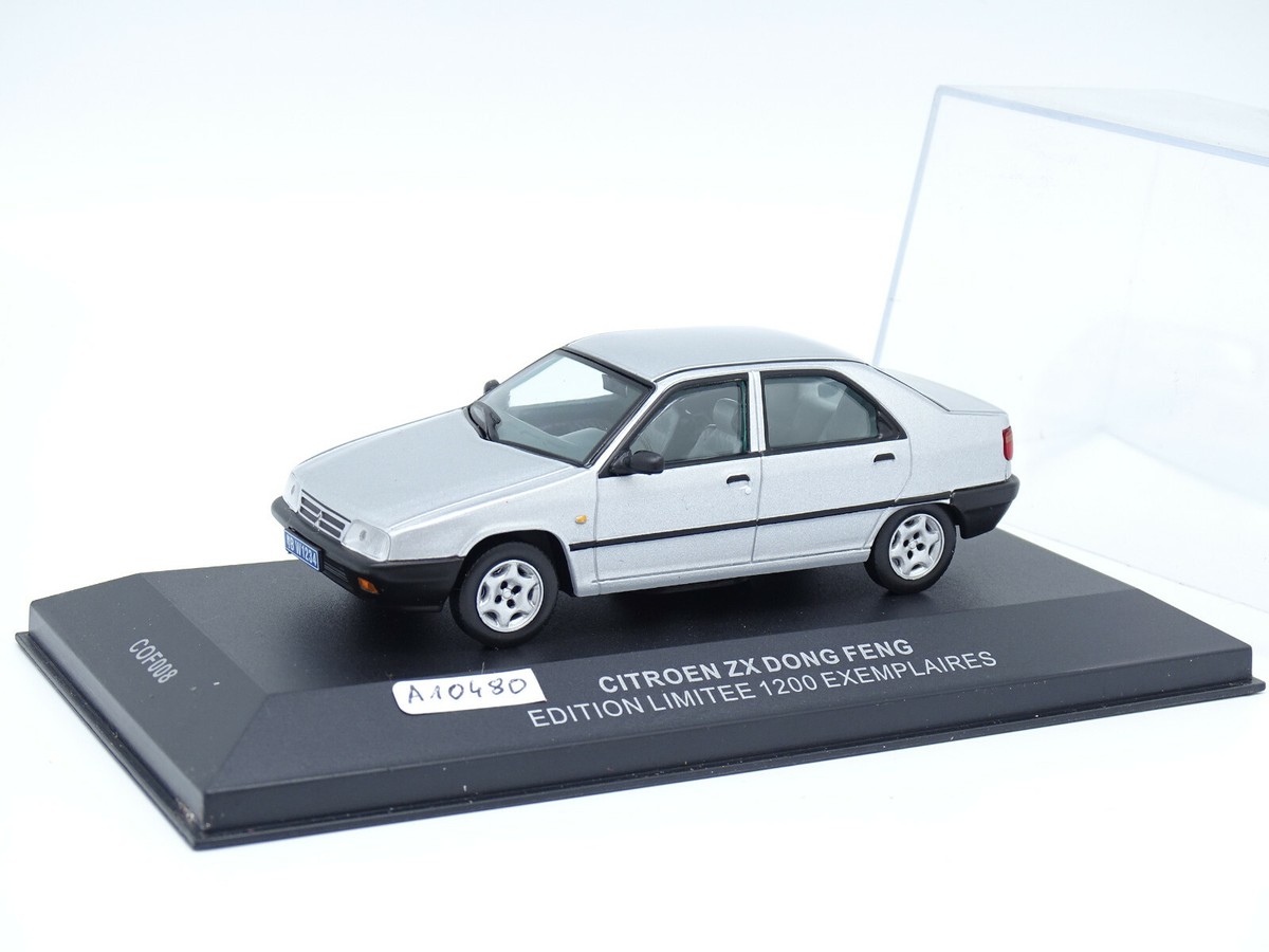1/43 ジオラマベース Amazon.co.jp: スポットライト付き ジオラマベース ミニチュア