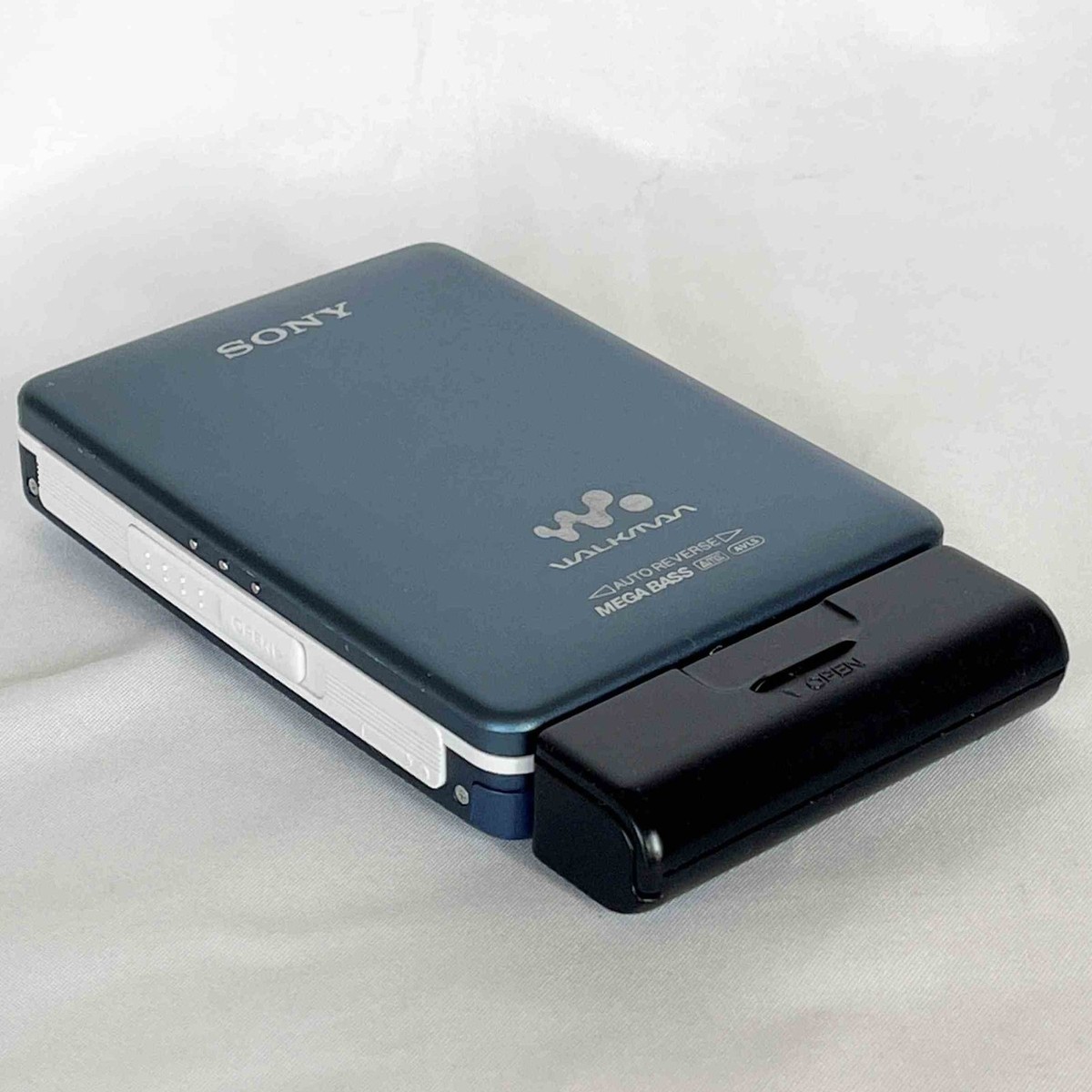 WM-EX631 SONY ソニー WALKMAN ウォークマン SONY WM-EX631 Silver 2002 Walkman Vintage Cassette Player Tested