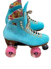 New Moxi x Malibu Barbie Lolly Roller Skates True Blue with Pink Wheels Size 7