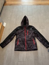 Boys snozu soft shell hooded jacket. Black gray camo trimmed in red. Size L