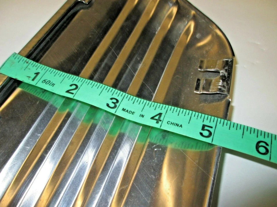 NOS 1953 Ford Mainline Left Body Side Stone Guard  Gravel Shield BF-7325653-A Foto 4 de 4