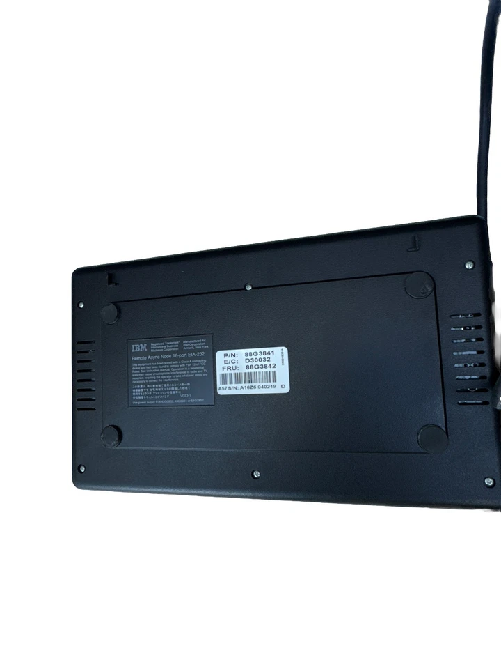 IBM Remote Async Node 16 Port EIA-232 (88G3841) - Image 2 of 3