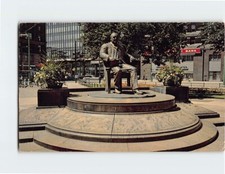 Postcard Tom L. Johnson Statue Public Square Cleveland Ohio USA