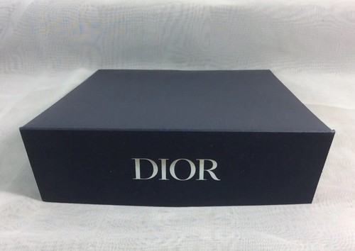 DIOR 2022 “Year of The Tiger” Souvenir Card 4.25 X 6.5” - New - Picture 3 of 4
