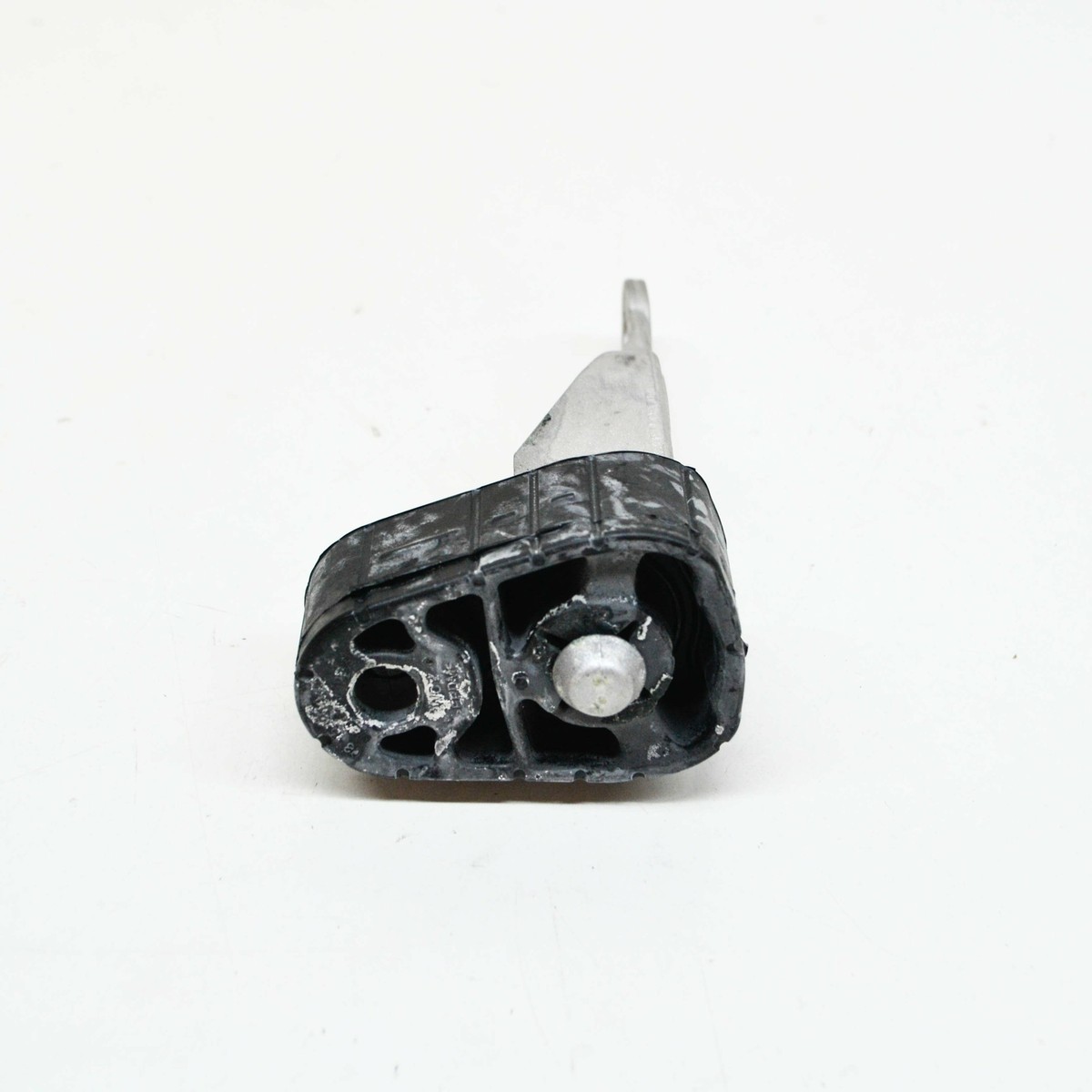 PORSCHE MACAN 95B Rear Left Exhaust Muffler Retainer 95B253144 NEW  