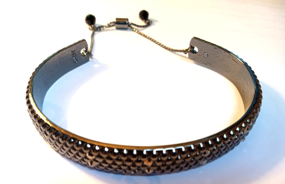 Brazalete de hematita AVON Terranova 8" Foto 4 de 4