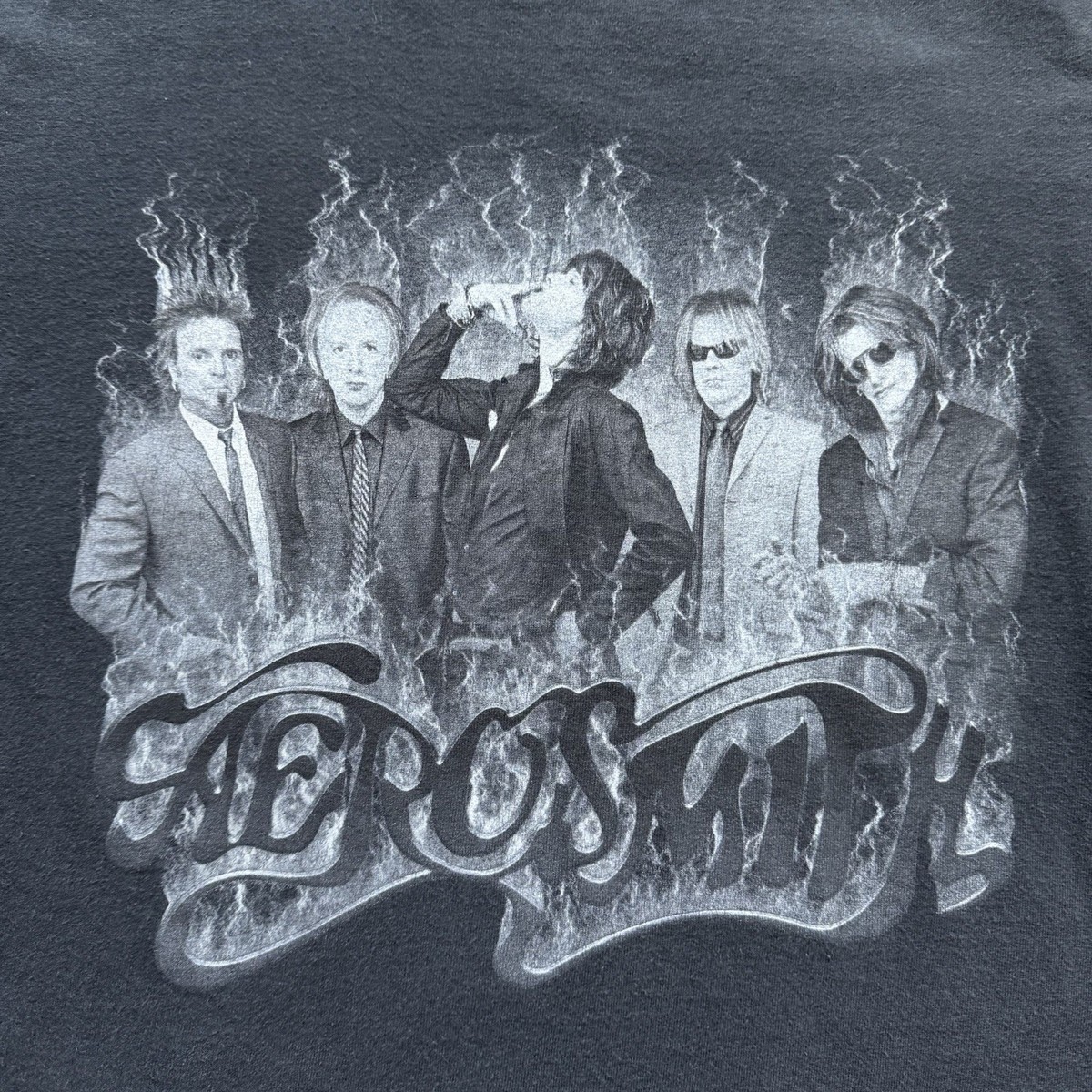 Vintage Aerosmith Giant Tag Band T-shirt Small | eBay