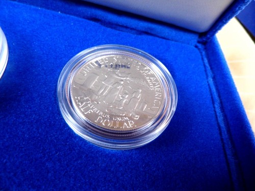 1986 US Liberty Commemorative Silver Coin Set - Picture 5 of 8