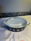 Vintage Pyrex Black Snowflake Oval Casserole 043 - 1-1/2 qt. With Lid