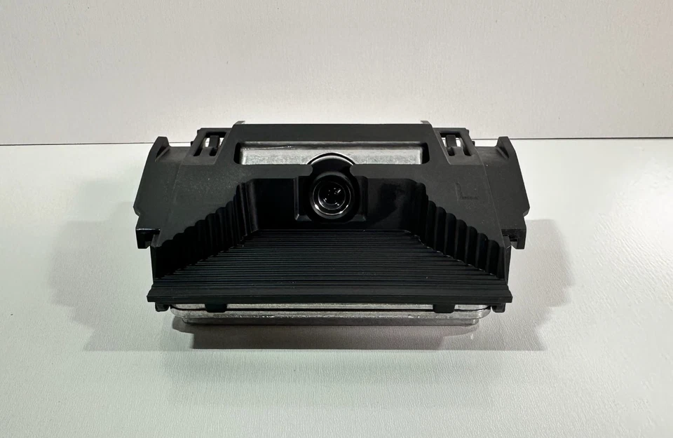 99210-AB000 原始设备制造商前驱动辅助摄像头 2021 - 2023 现代伊兰特轿车 — 第 2/3 张图片