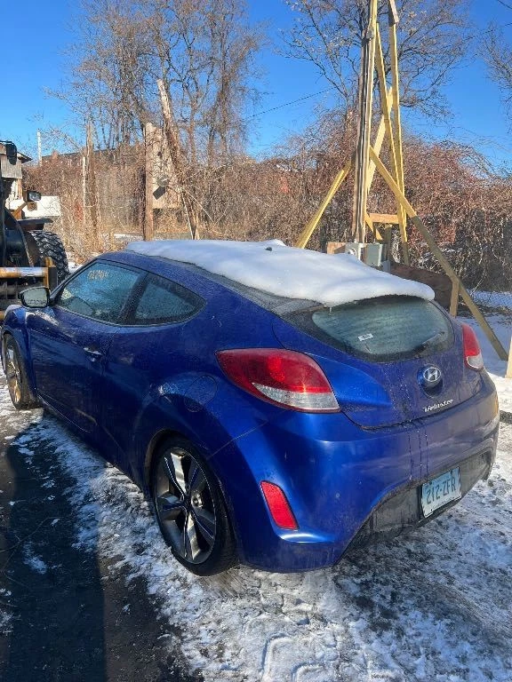 Bote de vapor de combustible Veloster 2012 9313 Foto 3 de 4