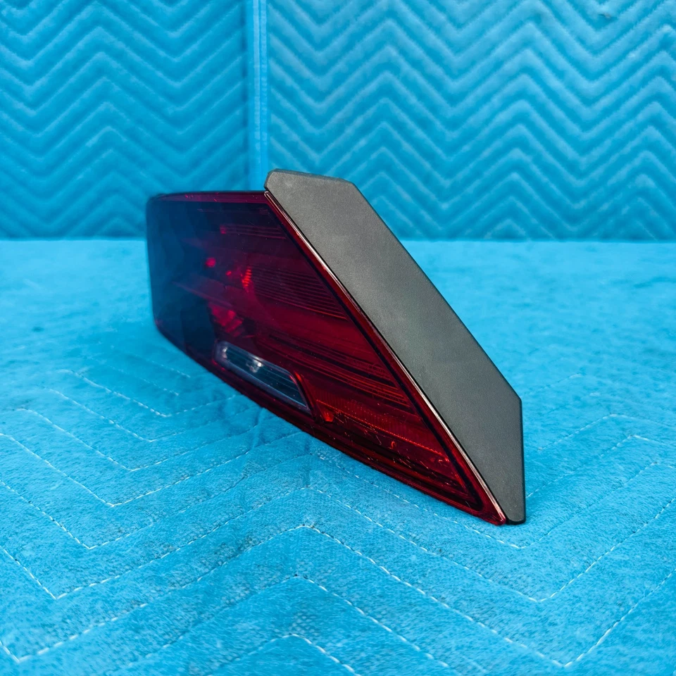 2012–2017 BMW 650i xDrive Rear Left Trunk Lid Tail Light OEM - Image 3 of 4