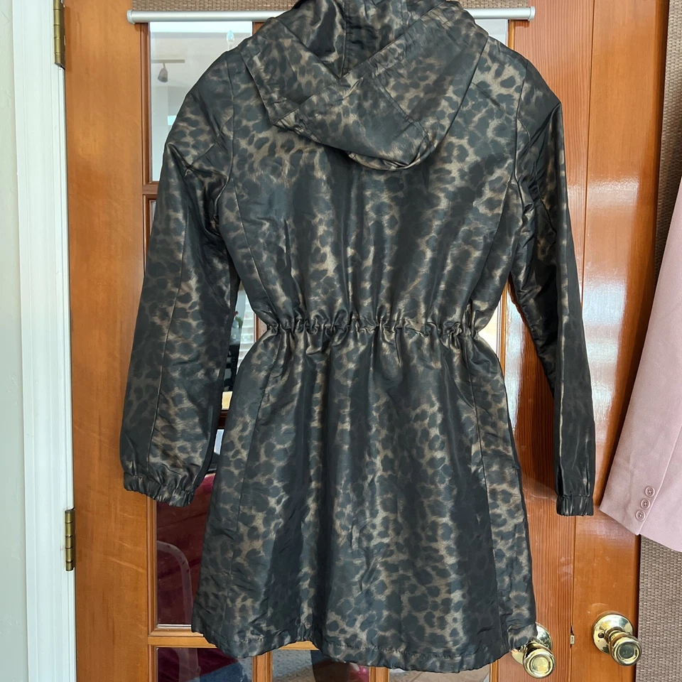 Ellen Tracy Leopard Print Rain/Trench Coat Size Medium - Image 4 of 4