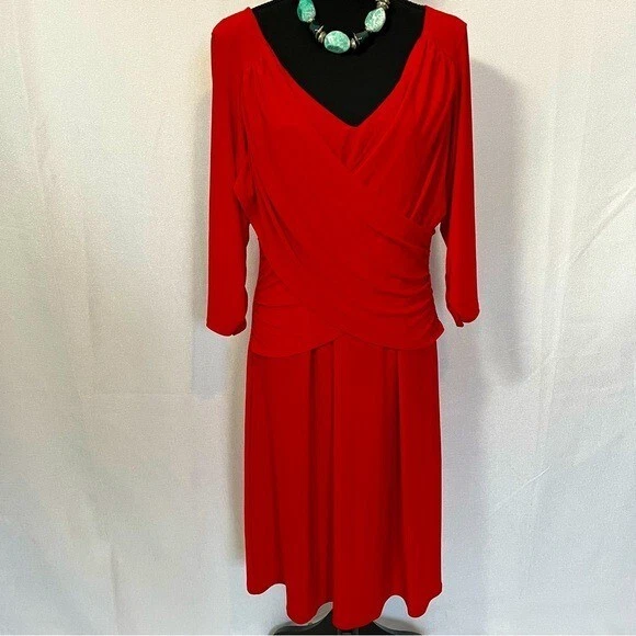 NY Collection Favorecedor Mujer Rojo Imitación Cuello en V Vestido Envolvente con Mangas 3/4. Talla L Foto 2 de 4