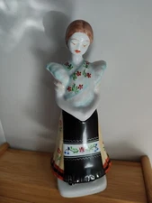 1992/1777 HOLLOHAZZA Traditional Hungarian Handpainted Figurine AQUINCUM/ANITA