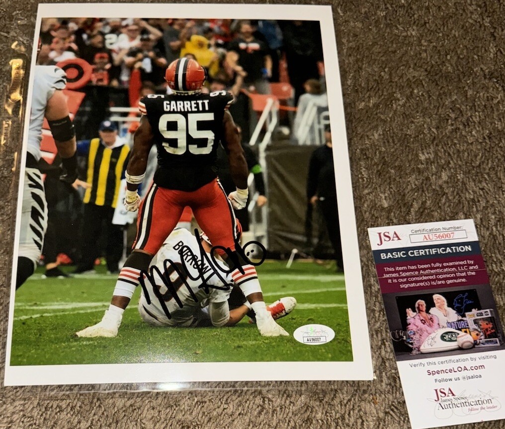 Mylese Garrett Autographed Signed Cleveland Browns Myles Garrett / 8x10 Photo JSA COA 
