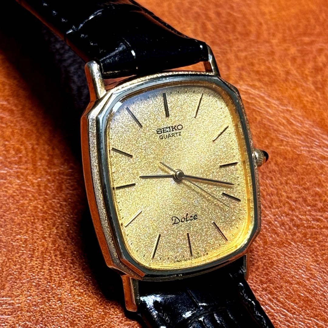 SEIKO Dolce Rectangular Watch 1980s Timepiece Vin… - image 3