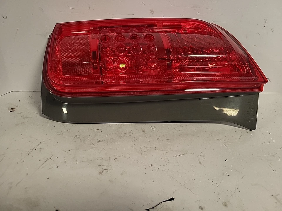 Passenger Right Tail Light Fits 08-10 SCION XB 137476. T1 - Изображение 2 из 4